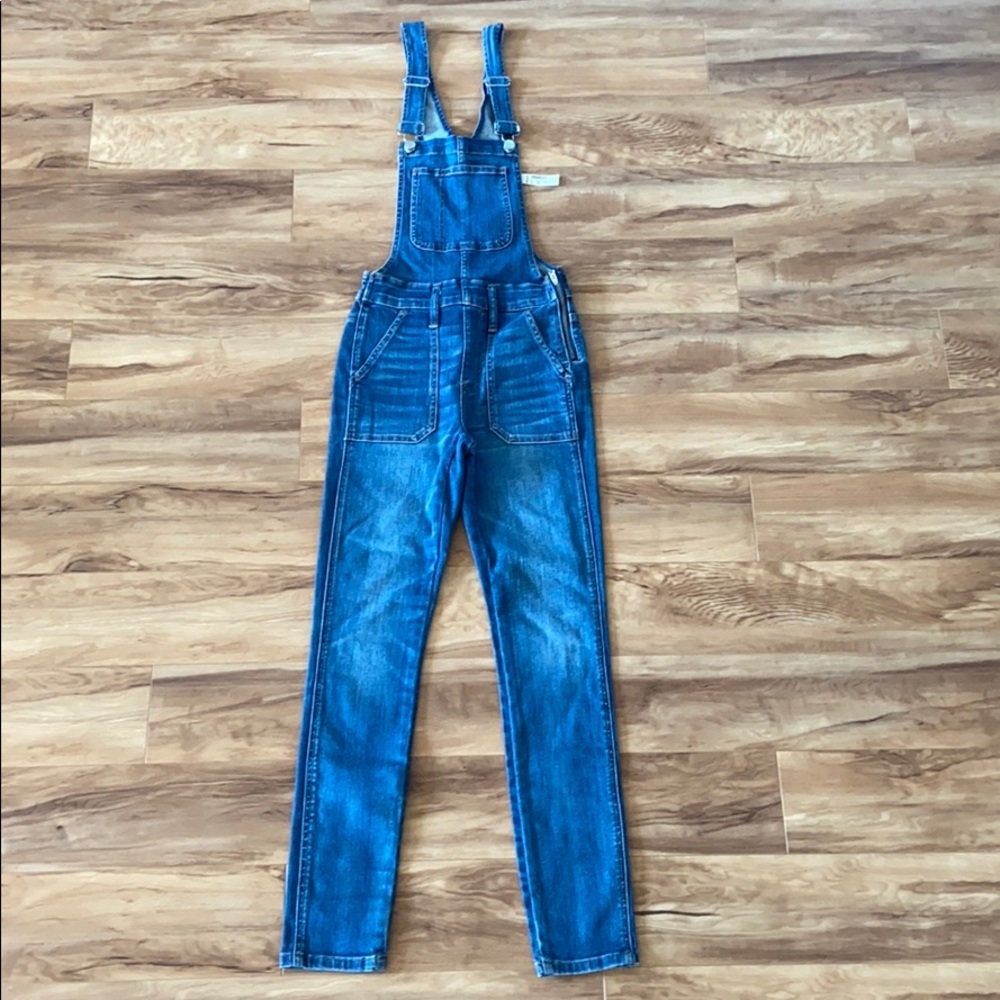 Madewell Skinny Overalls in Jansing Wash - Picture 1 of 16